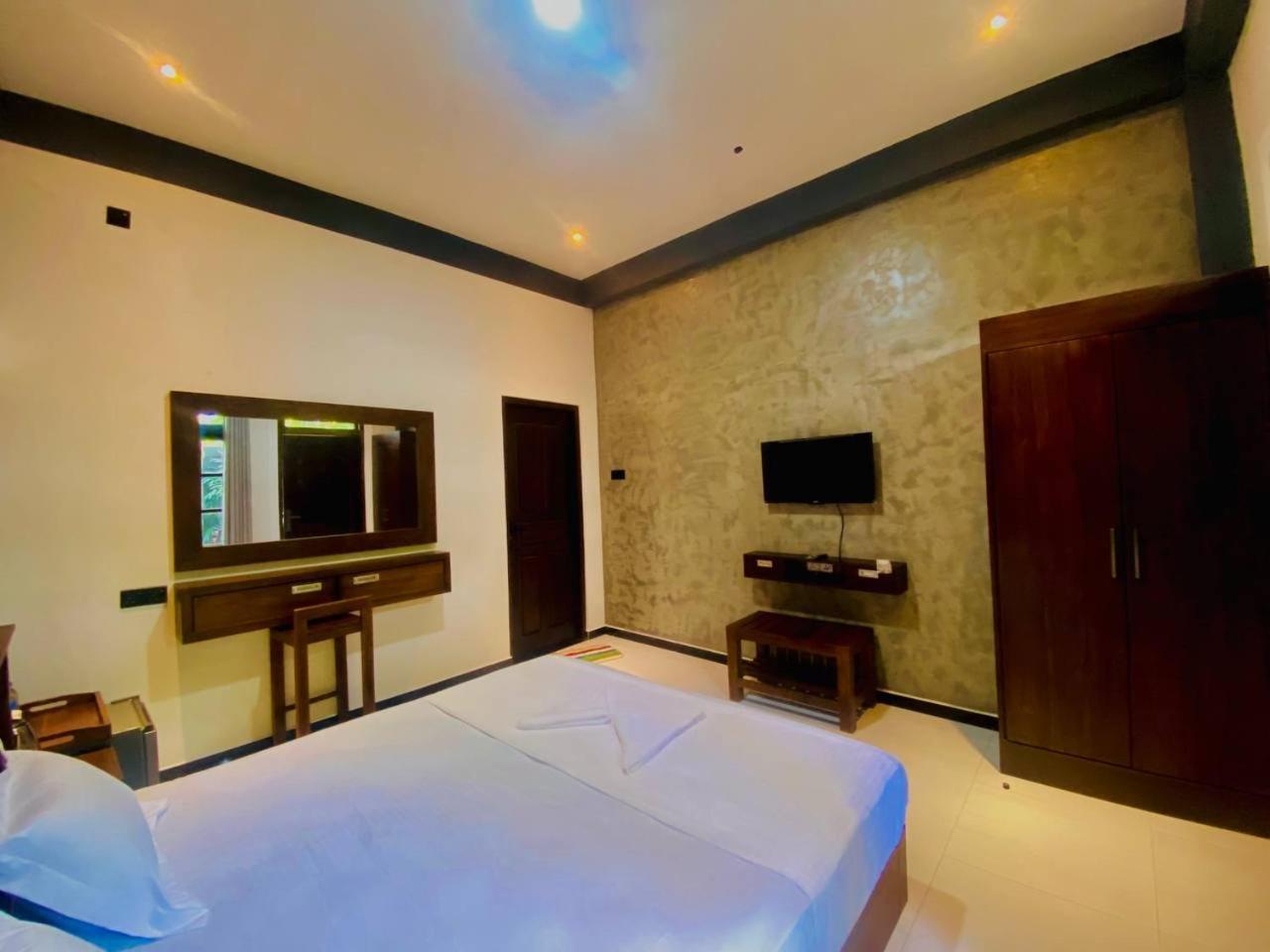 Hotel Coffee House Dambulla Esterno foto