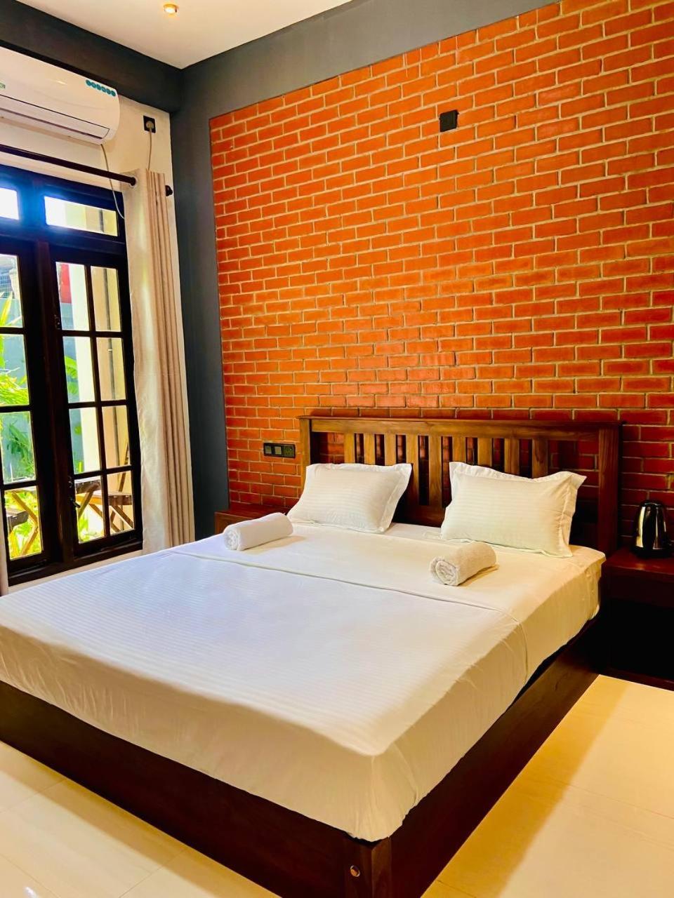 Hotel Coffee House Dambulla Esterno foto