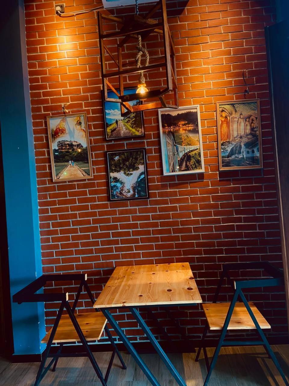 Hotel Coffee House Dambulla Esterno foto