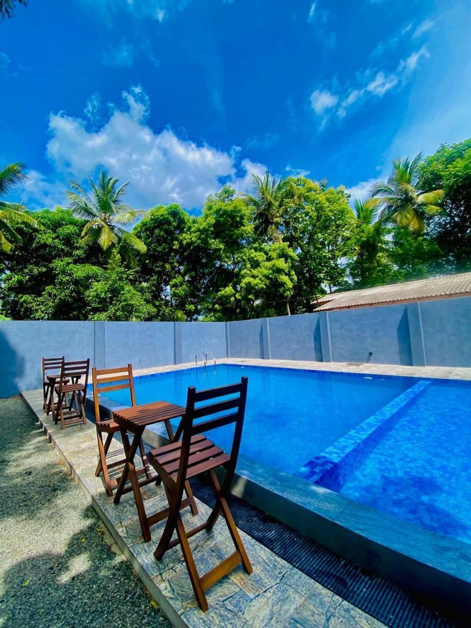 Hotel Coffee House Dambulla Esterno foto
