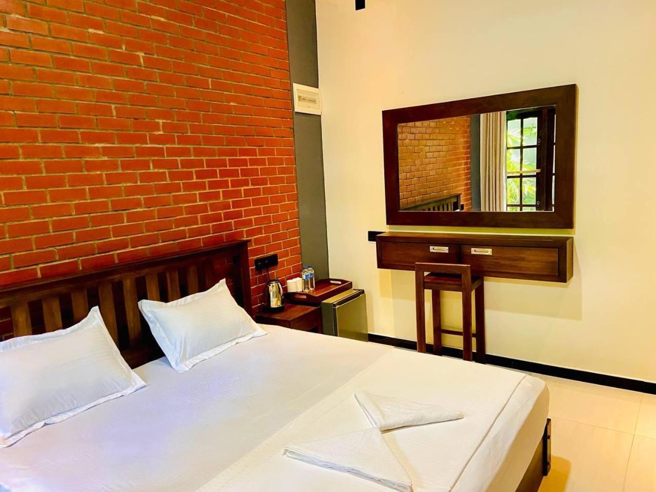 Hotel Coffee House Dambulla Esterno foto